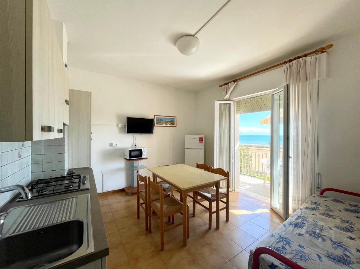 Villa Fronte Mare-Carraro Immobiliare Jesolo - Family Apartments Zewnętrze zdjęcie
