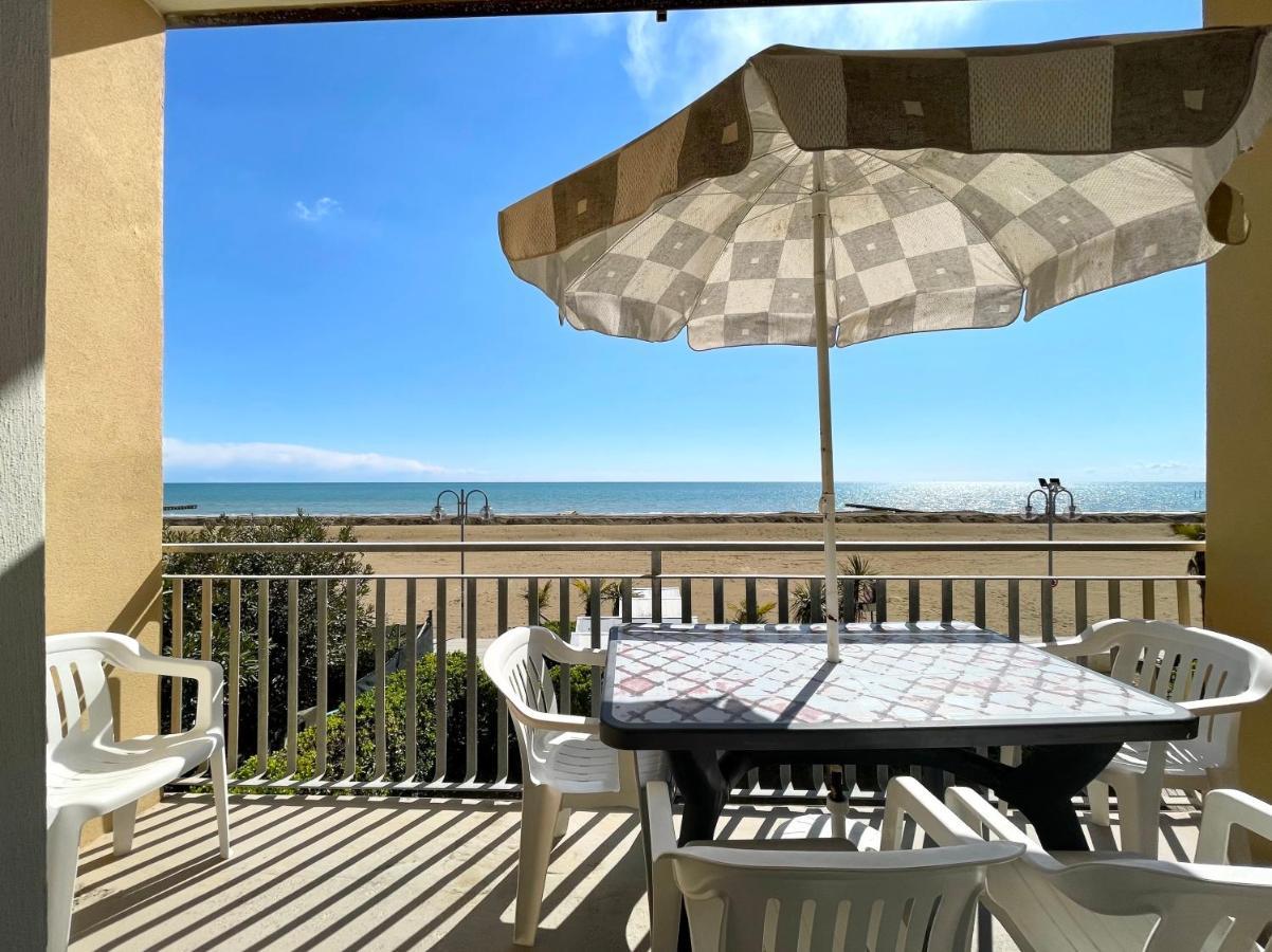 Villa Fronte Mare-Carraro Immobiliare Jesolo - Family Apartments Zewnętrze zdjęcie